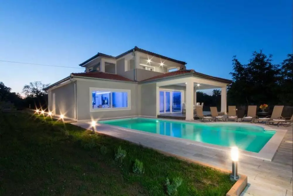 Вилла 270м² в Хорватии, Лабин. Стоимостью 520000€ аренда фото-1