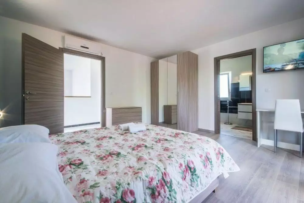 Вилла 270м² в Хорватии, Лабин. Стоимостью 520000€ аренда фото-12