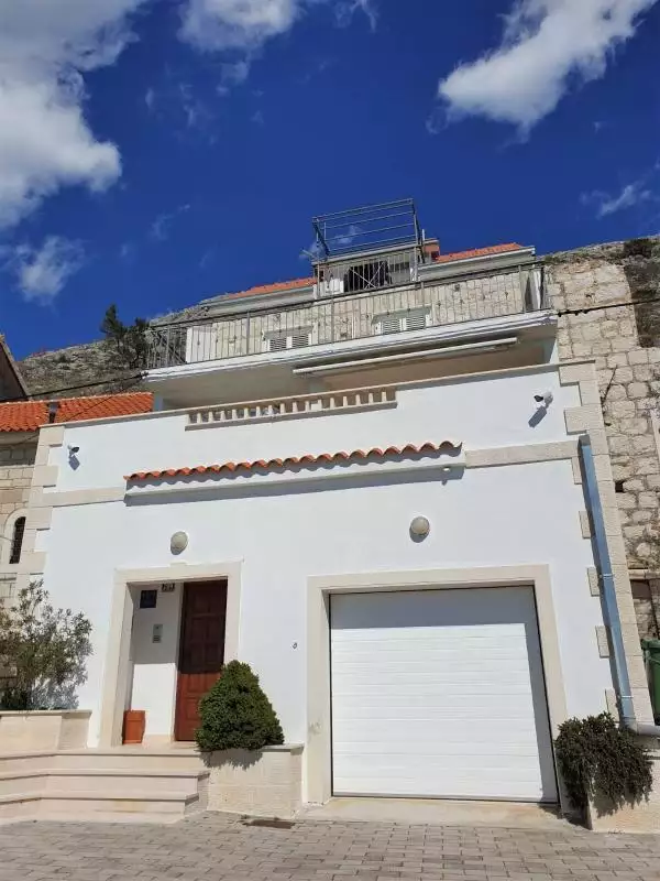 Отель, гостиница 200м² в Хорватии, Подстрана. Стоимостью 535000€ аренда фото-3