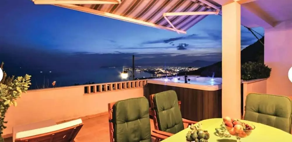 Отель, гостиница 200м² в Хорватии, Подстрана. Стоимостью 535000€ аренда фото-10