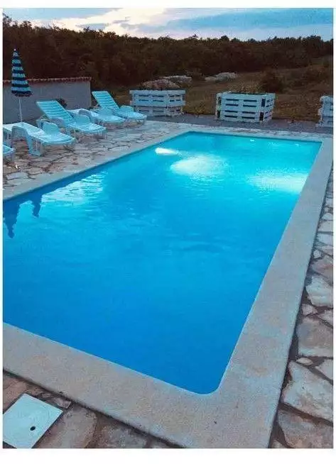 Отель, гостиница 270м² в Хорватии, Лабин. Стоимостью 530000€ аренда фото-2