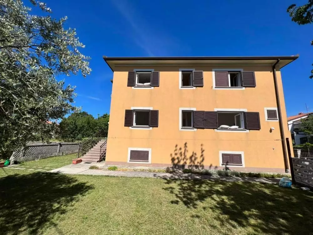 Отель, гостиница 360м² в Хорватии, Лабин. Стоимостью 520000€ аренда фото-1