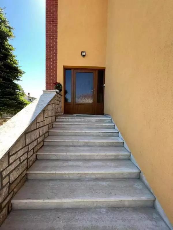 Отель, гостиница 360м² в Хорватии, Лабин. Стоимостью 520000€ аренда фото-7