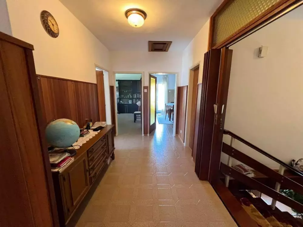 Отель, гостиница 360м² в Хорватии, Лабин. Стоимостью 520000€ аренда фото-23