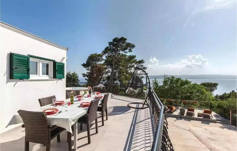 Вилла 181м² в Хорватии, Брела. Стоимостью 500000€ аренда фото-4