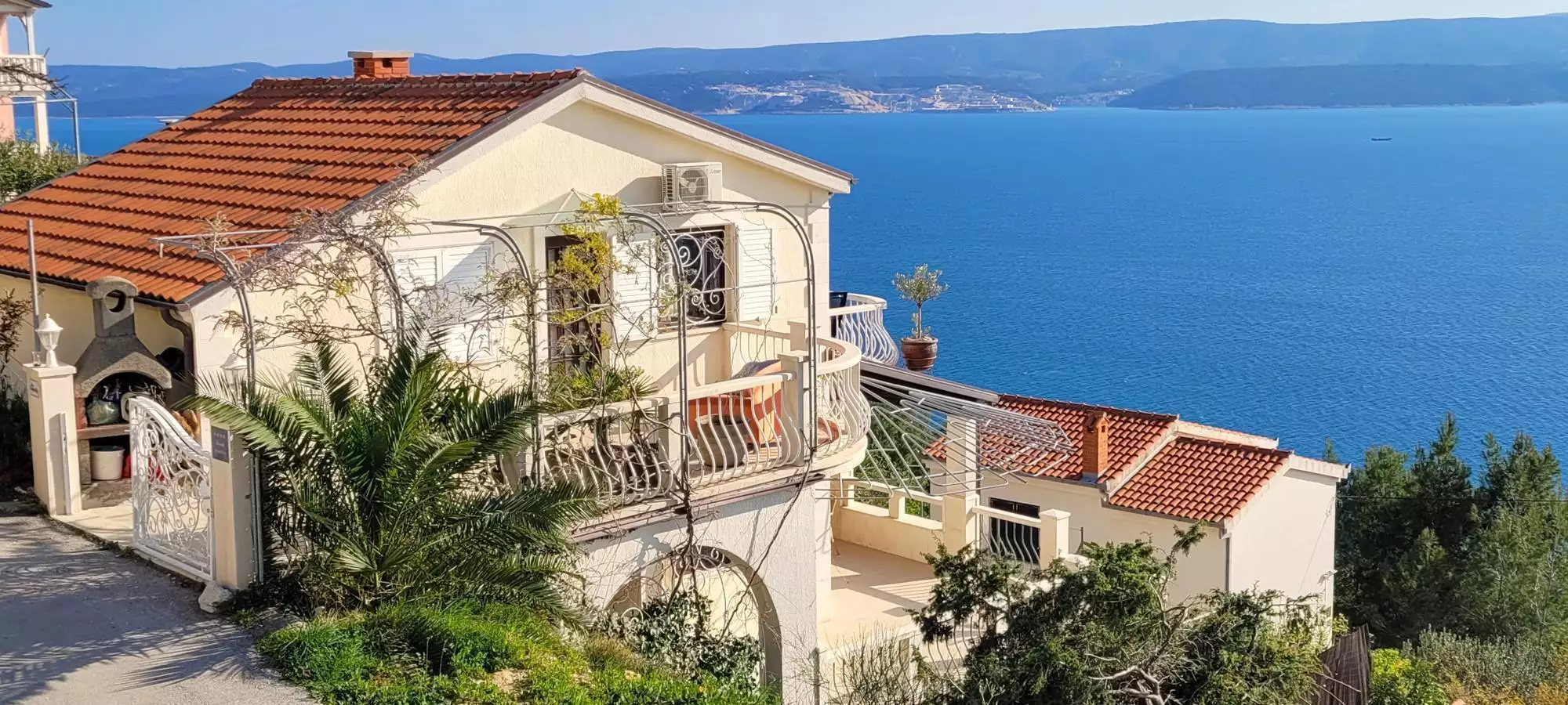 Отель, гостиница 291м² в Хорватии, Омиш. Стоимостью 529000€ аренда фото-14