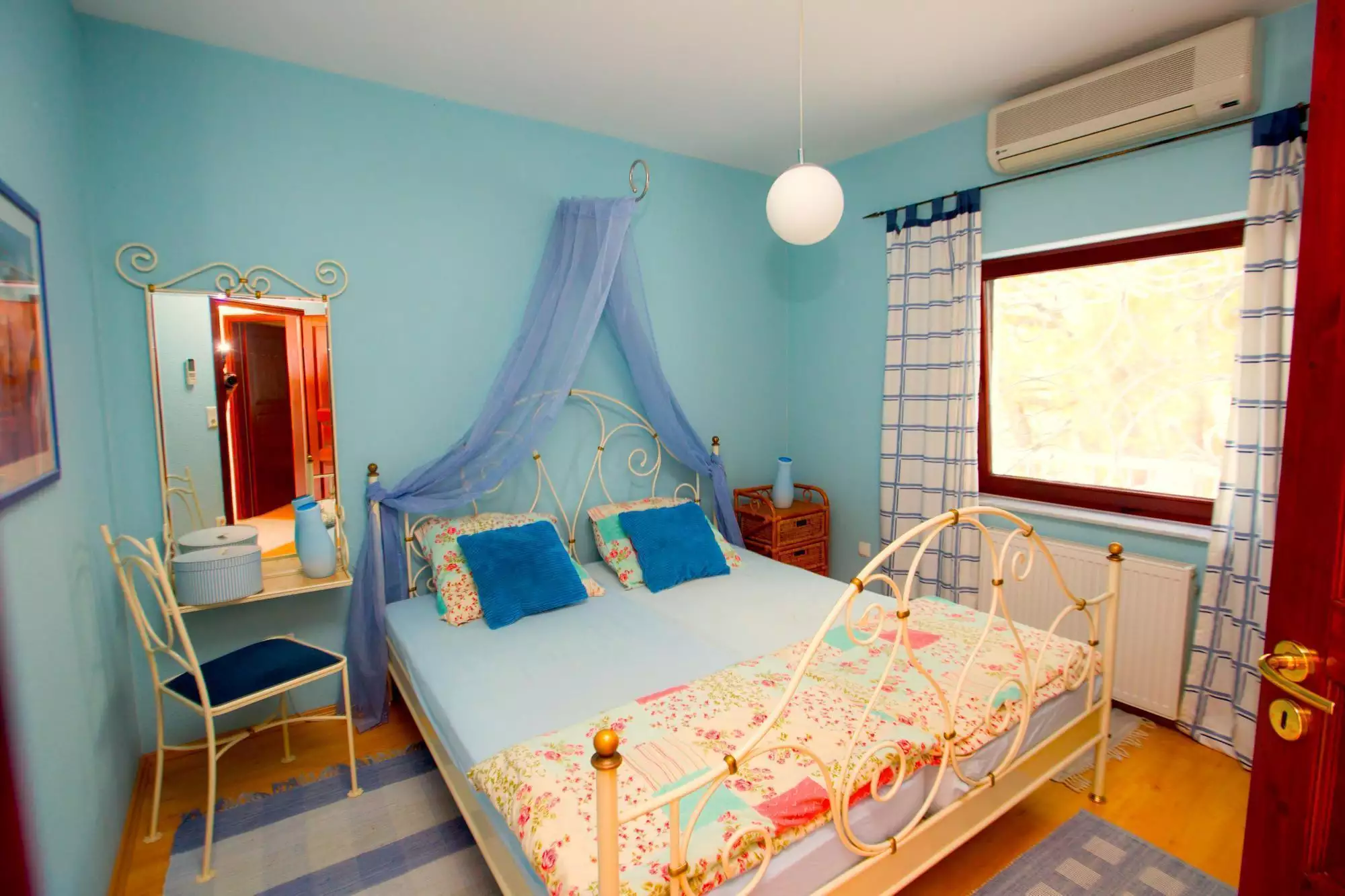 Отель, гостиница 291м² в Хорватии, Омиш. Стоимостью 529000€ аренда фото-23