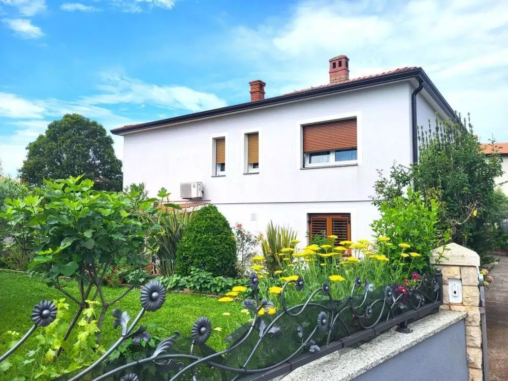 Отель, гостиница 277м² в Хорватии, Умаг. Стоимостью 540000€ аренда фото-1