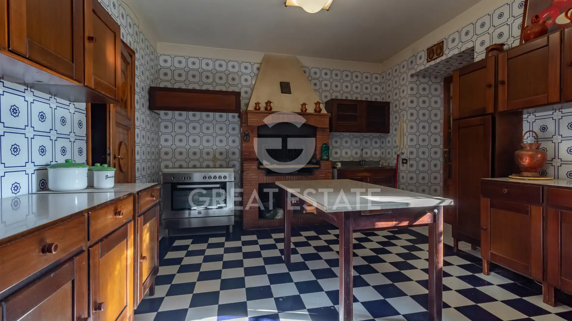 Вилла 1936м² в Италии, Терни. Стоимостью 1450000€ аренда фото-12