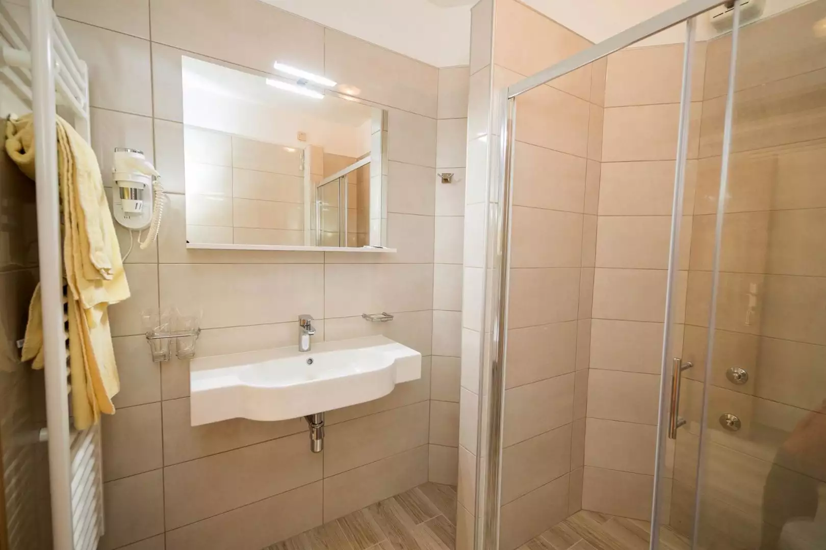 Отель, гостиница 1800м² в Хорватии, Цриквеница. Стоимостью 5500000€ аренда фото-20