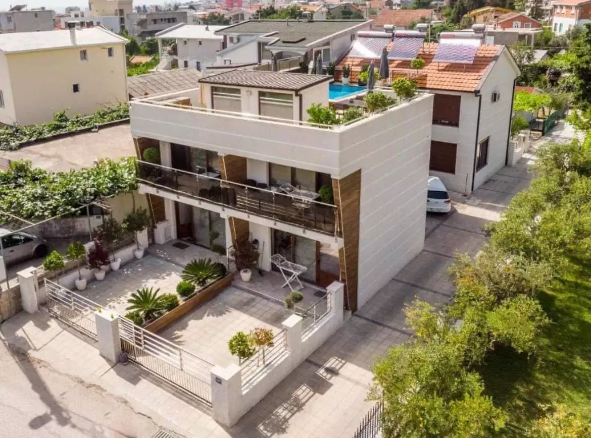 Дом 200м² в Черногории, Бар. Стоимостью 850000€ аренда фото-2