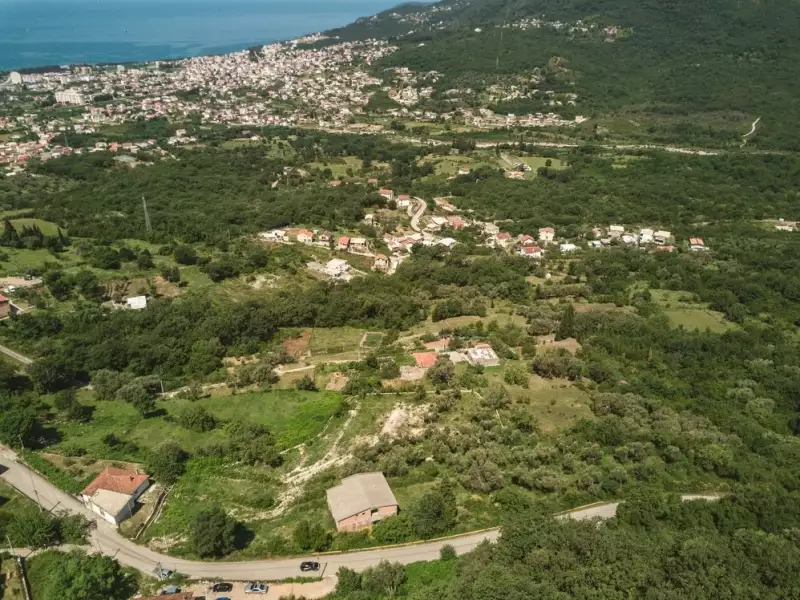 Земельный участок 1м² в Италии, Барга. Стоимостью 570000€ аренда фото-12