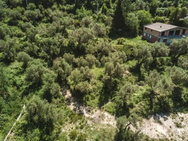 Земельный участок 1м² в Италии, Барга. Стоимостью 570000€ аренда фото-19
