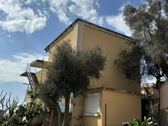 Дом 170м² в Италии, Барга. Стоимостью 300000€ аренда фото-2