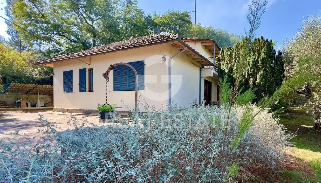 Вилла 264м² в Италии, Сиена. Стоимостью 430000€ аренда фото-1