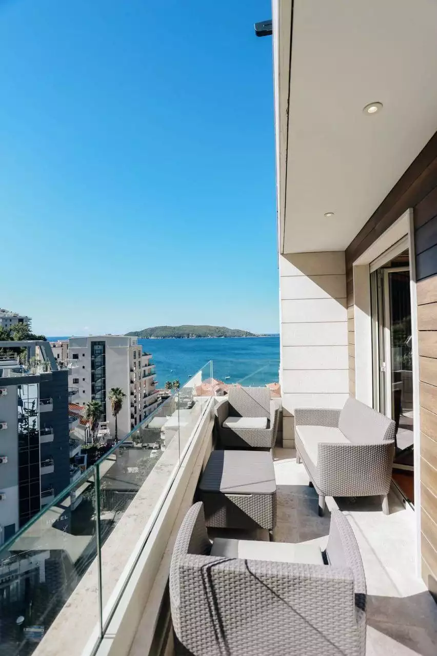 Квартира 220м² в Черногории, Рафаиловичи. Стоимостью 590000€ аренда фото-1