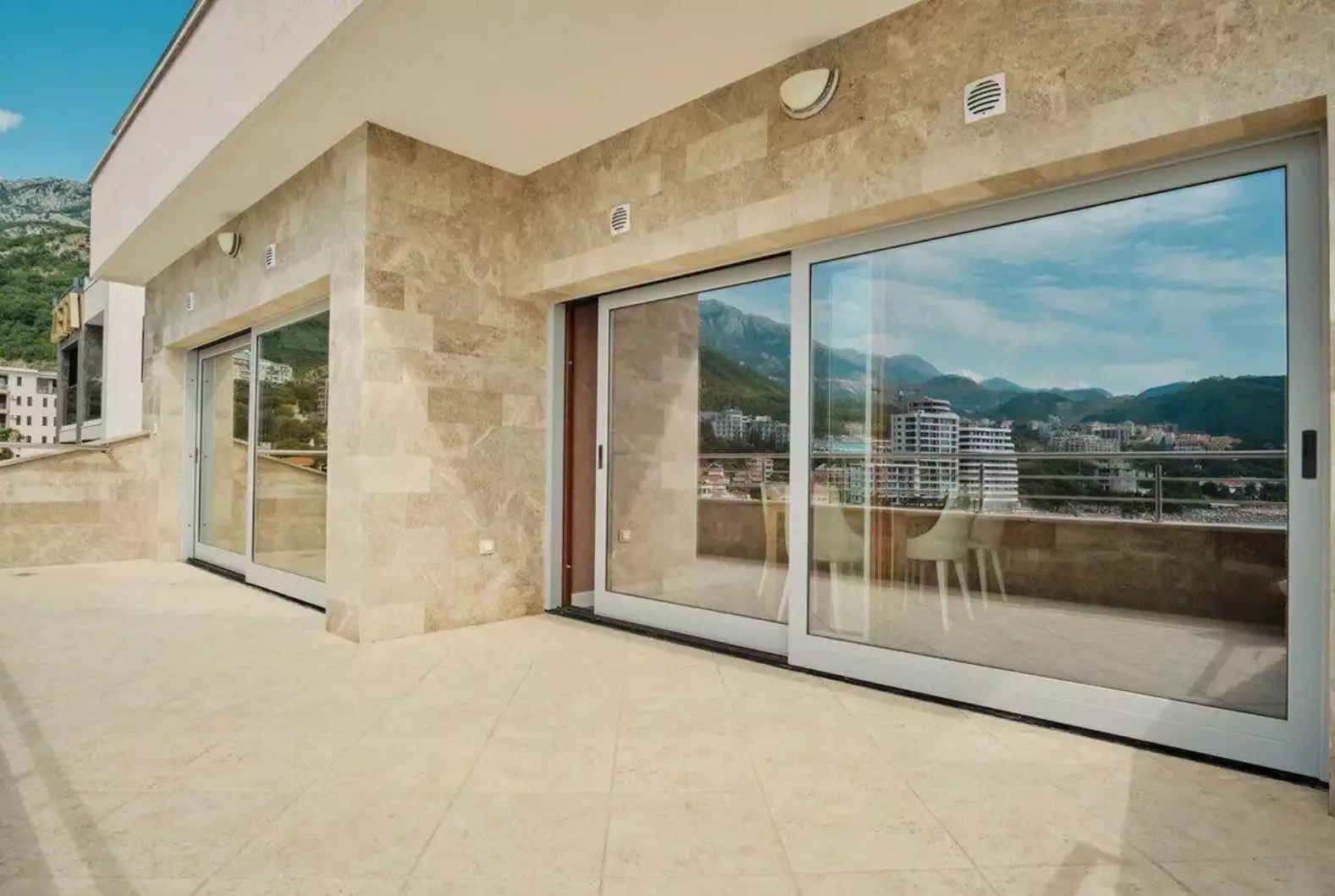 Квартира 350м² в Черногории, Рафаиловичи. Стоимостью 850000€ аренда фото-8