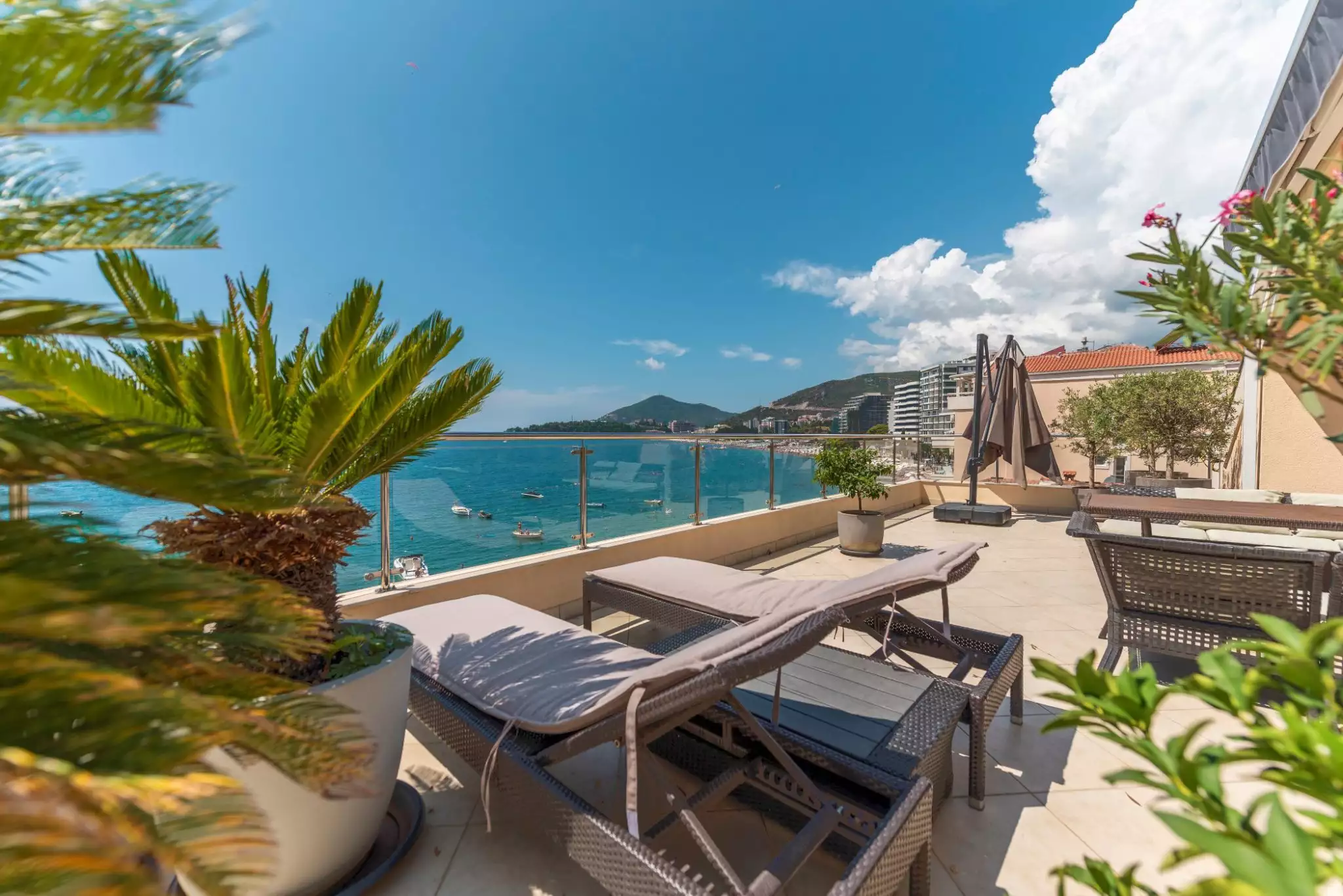 Квартира 230м² в Черногории, Рафаиловичи. Стоимостью 475000€ аренда фото-1