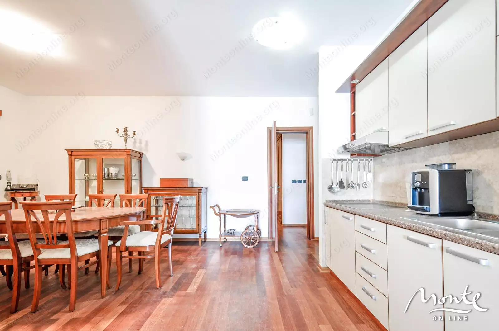 Квартира 138м² в Черногории, Рафаиловичи. Стоимостью 420000€ аренда фото-9