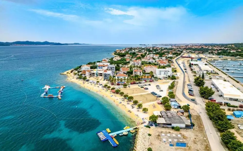 Отель, гостиница 610м² в Хорватии, Бибинье. Стоимостью 2100000€ аренда фото-1