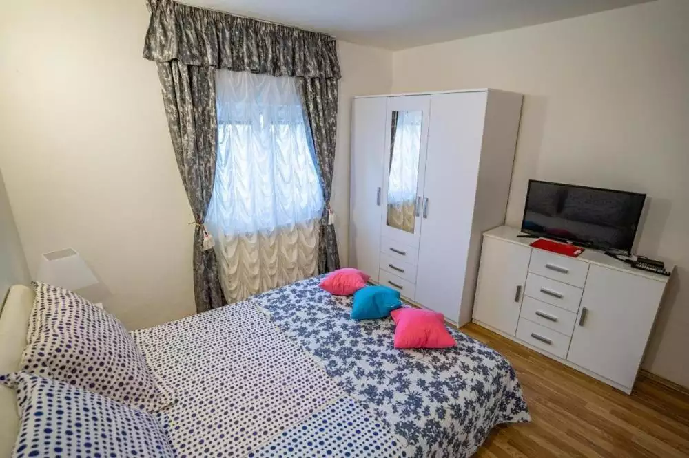 Отель, гостиница 610м² в Хорватии, Бибинье. Стоимостью 2100000€ аренда фото-14
