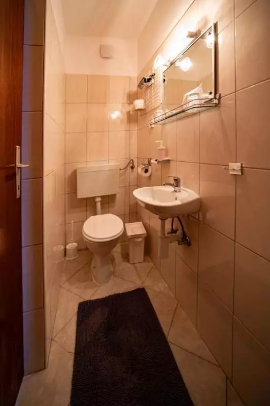 Отель, гостиница 889м² в Хорватии, Сукошан. Стоимостью 1080000€ аренда фото-25
