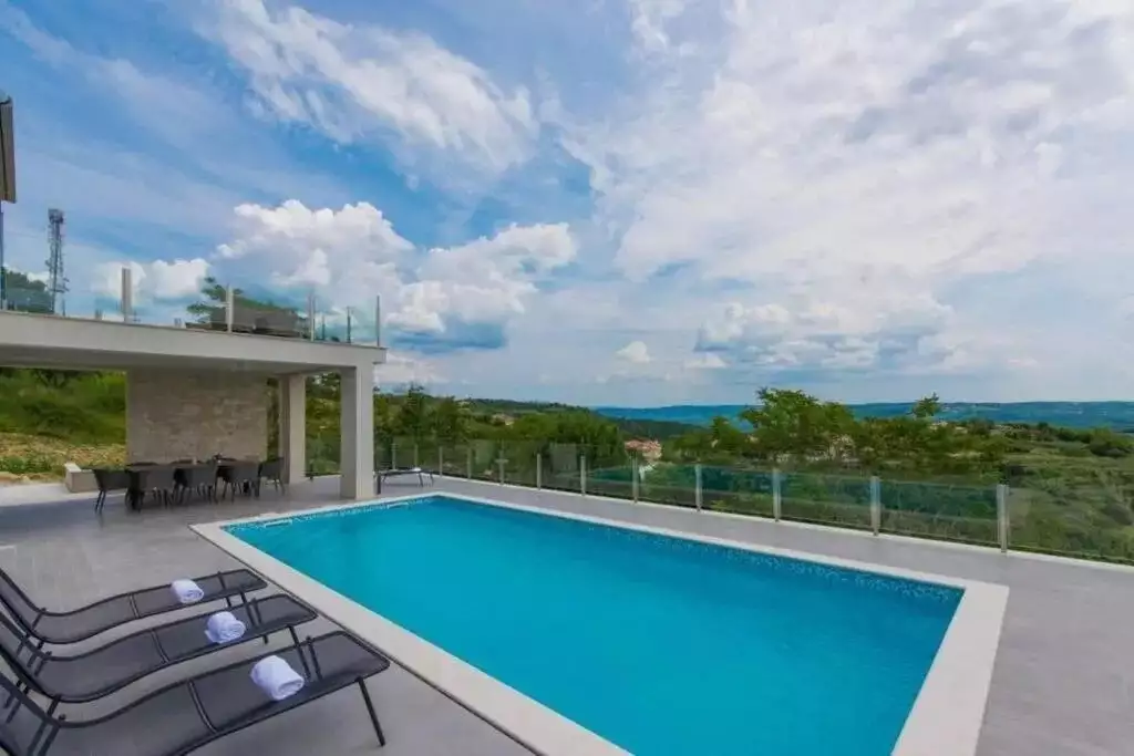 Вилла 227м² в Хорватии, Буе. Стоимостью 1150000€ аренда фото-2