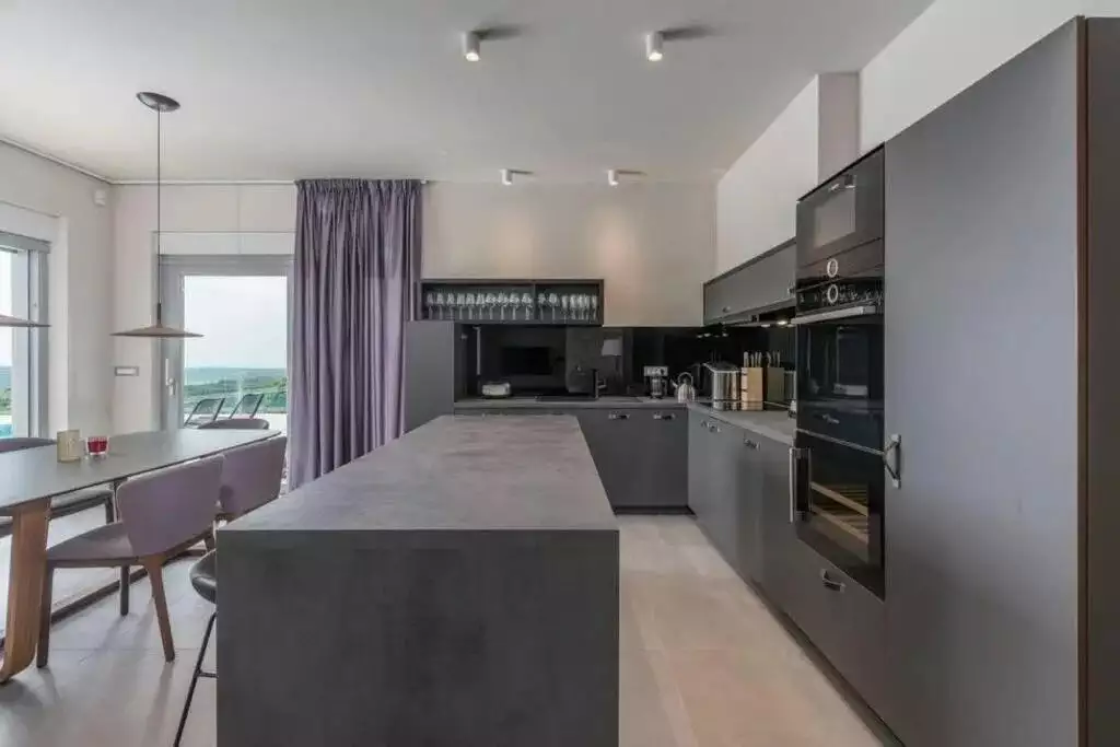 Вилла 227м² в Хорватии, Буе. Стоимостью 1150000€ аренда фото-9