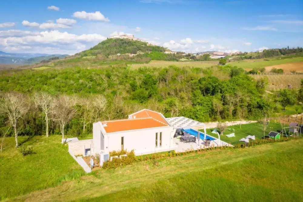 Вилла 254м² в Хорватии, Мотовун. Стоимостью 898000€ аренда фото-3