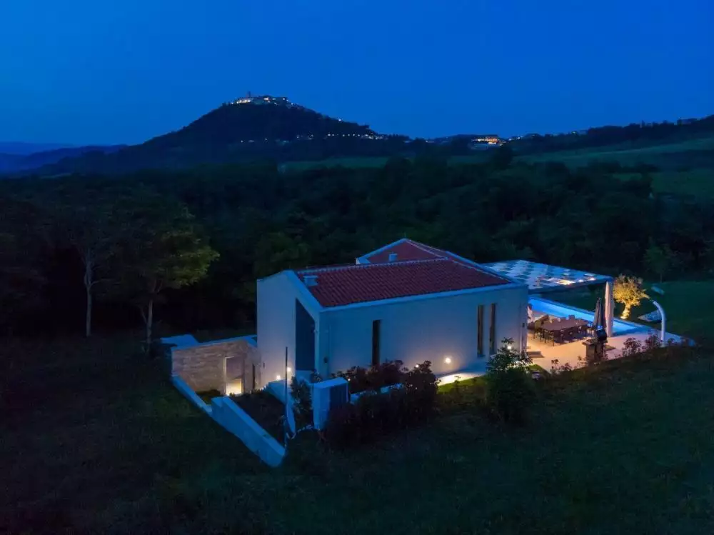 Вилла 254м² в Хорватии, Мотовун. Стоимостью 898000€ аренда фото-19