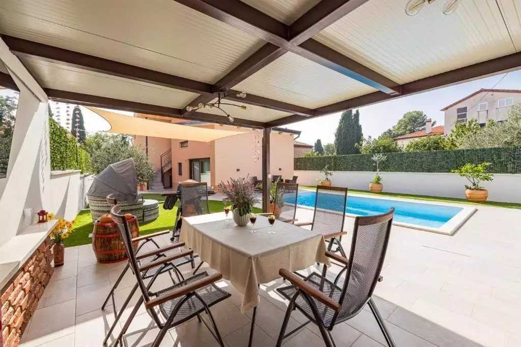Вилла 140м² в Хорватии, Ровинь. Стоимостью 1610000€ аренда фото-5