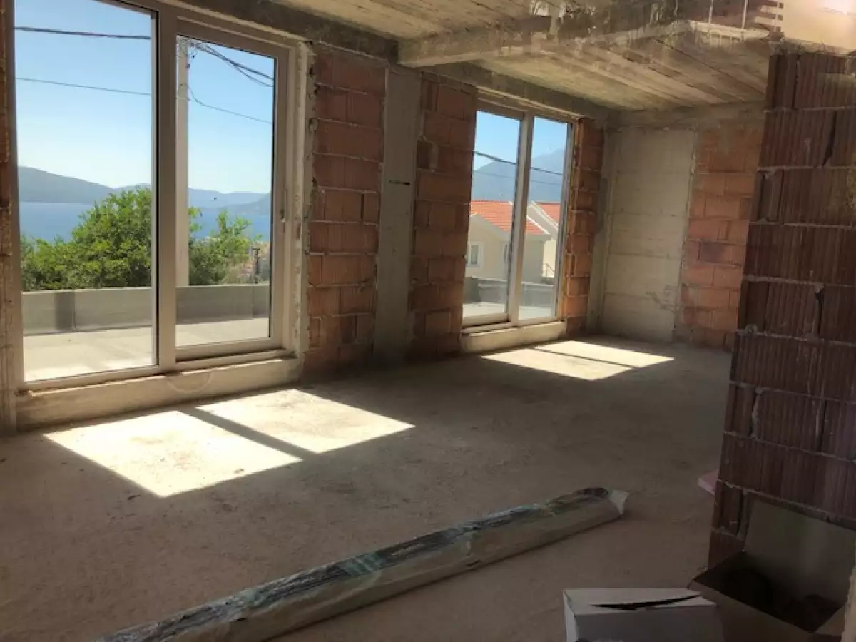 Дом 257м² в Черногории, Тиват. Стоимостью 380000€ аренда фото-1
