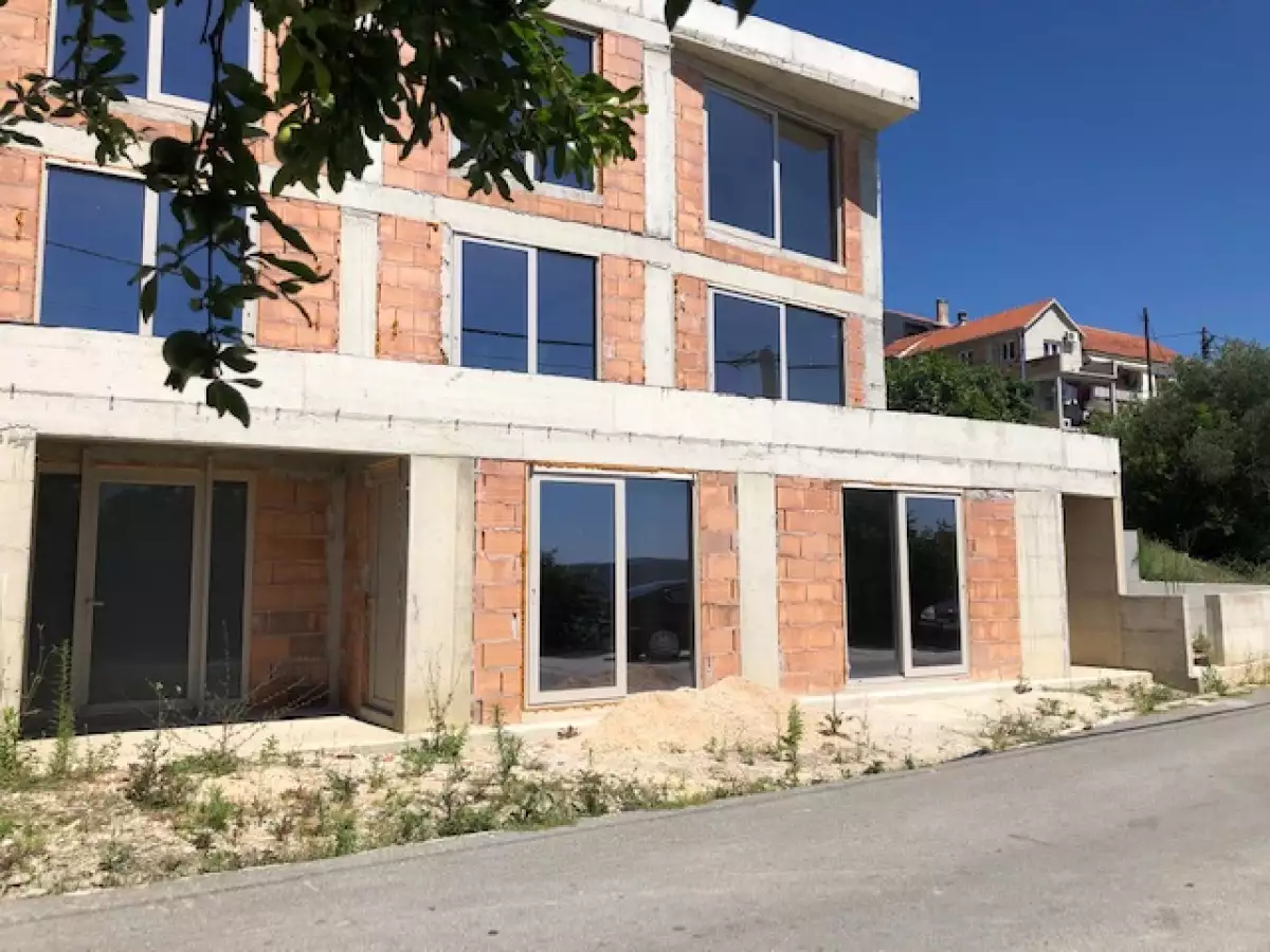 Дом 257м² в Черногории, Тиват. Стоимостью 380000€ аренда фото-2