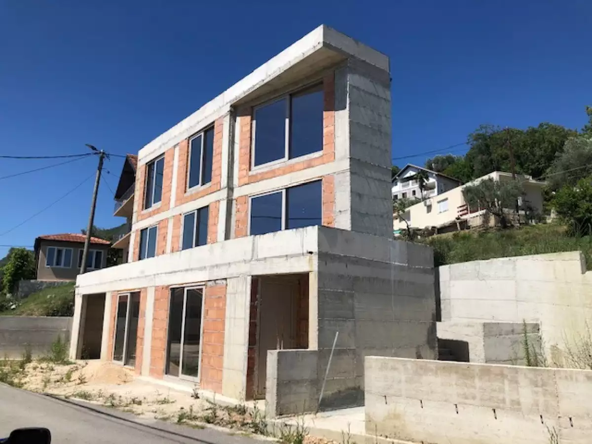 Дом 257м² в Черногории, Тиват. Стоимостью 380000€ аренда фото-6