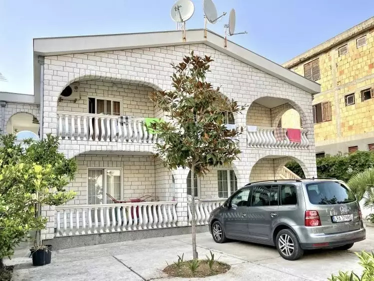 Дом 247м² в Италии, Барга. Стоимостью 255000€ аренда фото-1