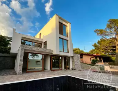 Купить дом в Черногории 650000€