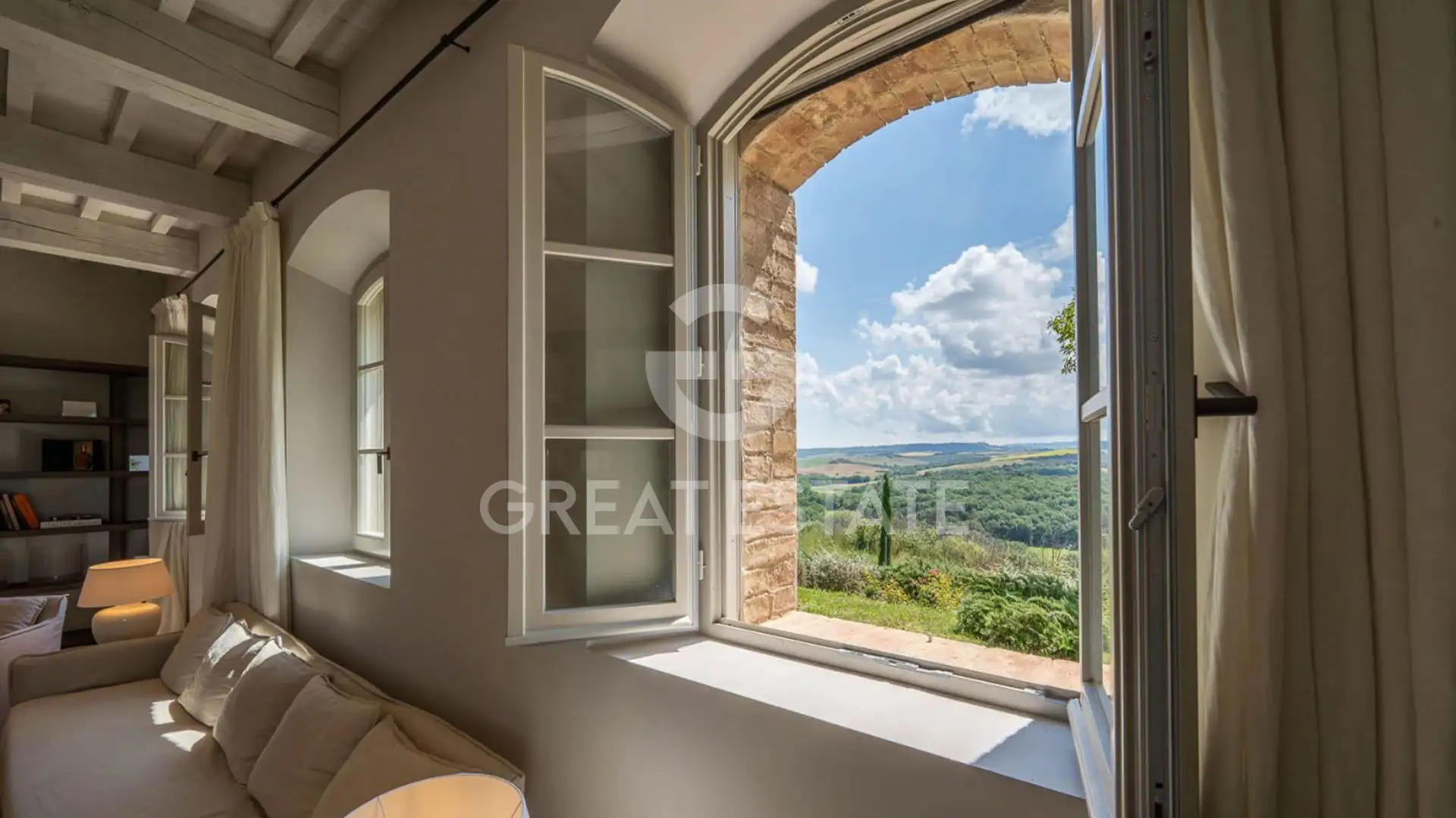 Дом 483м² в Италии, Сиена. Стоимостью 3700000€ аренда фото-14