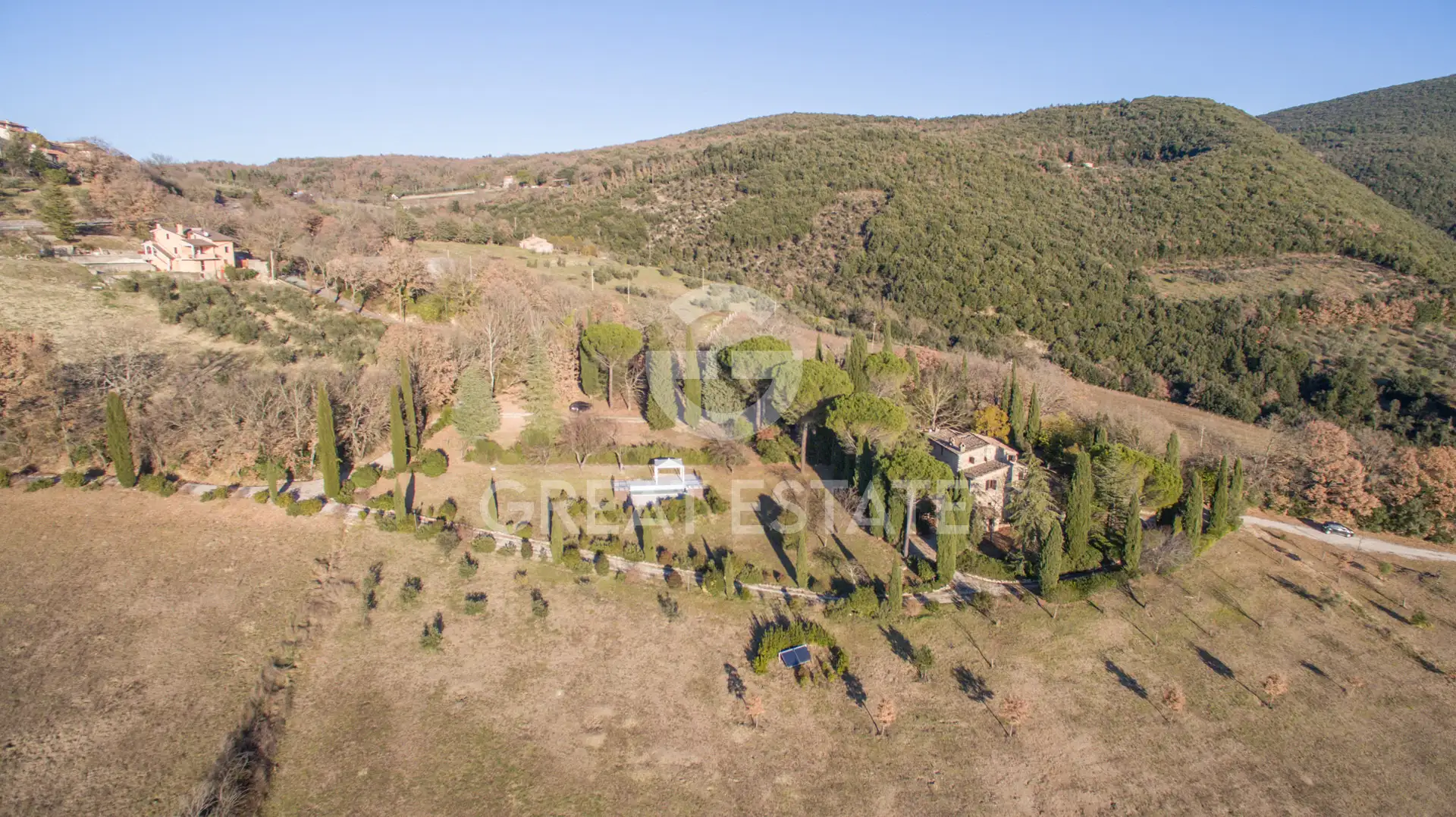 Дом 548м² в Италии, Терни. Стоимостью 990000€ аренда фото-2