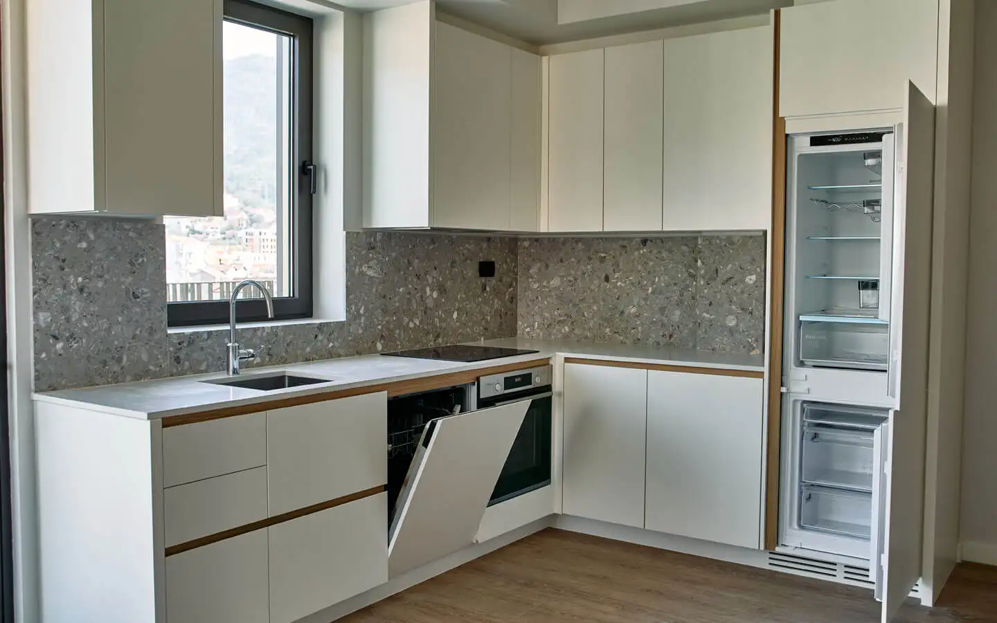 Квартира 102м² в Черногории, Тиват. Стоимостью 790000€ аренда фото-11