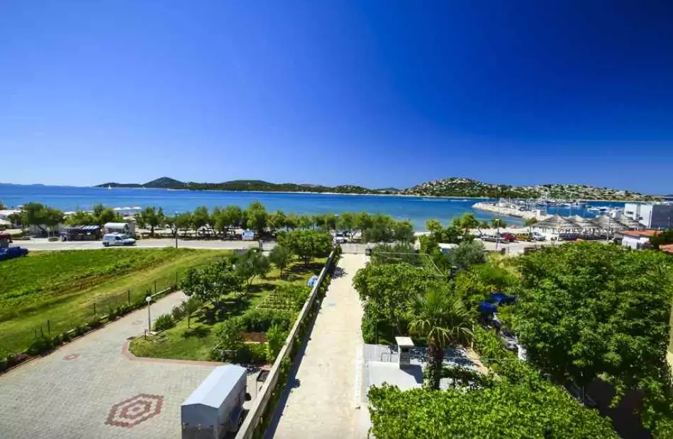 Отель, гостиница 298м² в Хорватии, Шибеник. Стоимостью 1000000€ аренда фото-1
