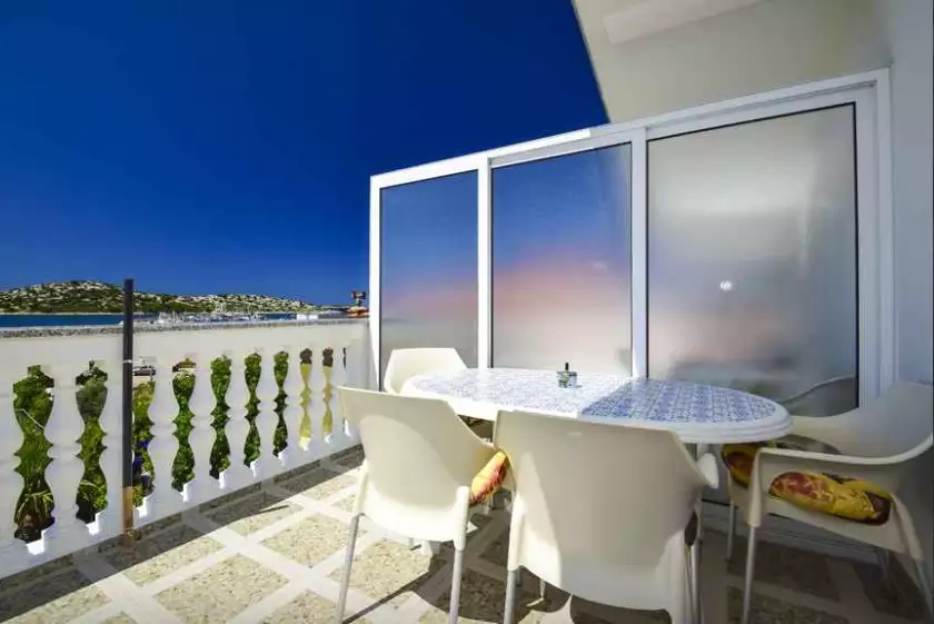 Отель, гостиница 298м² в Хорватии, Шибеник. Стоимостью 1000000€ аренда фото-9