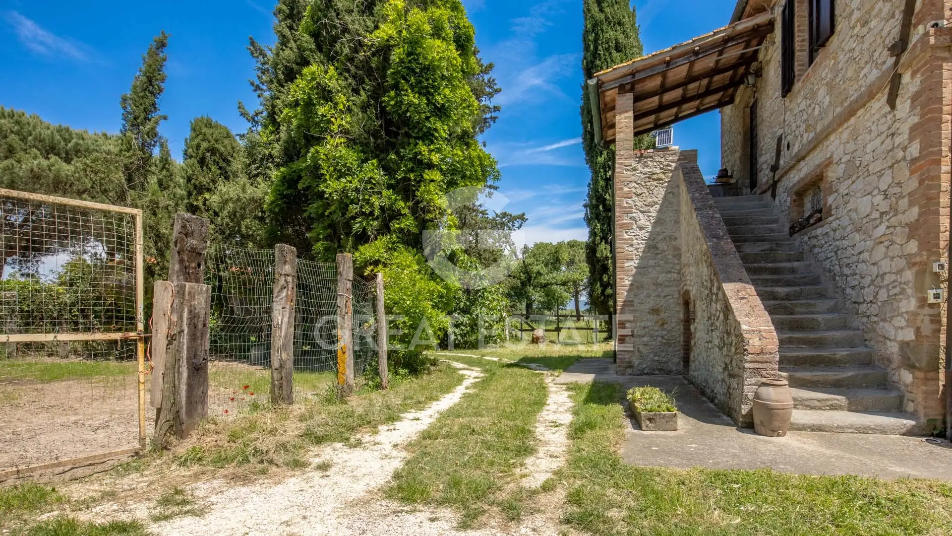 Дом 423м² в Италии, Перуджа. Стоимостью 490000€ аренда фото-12