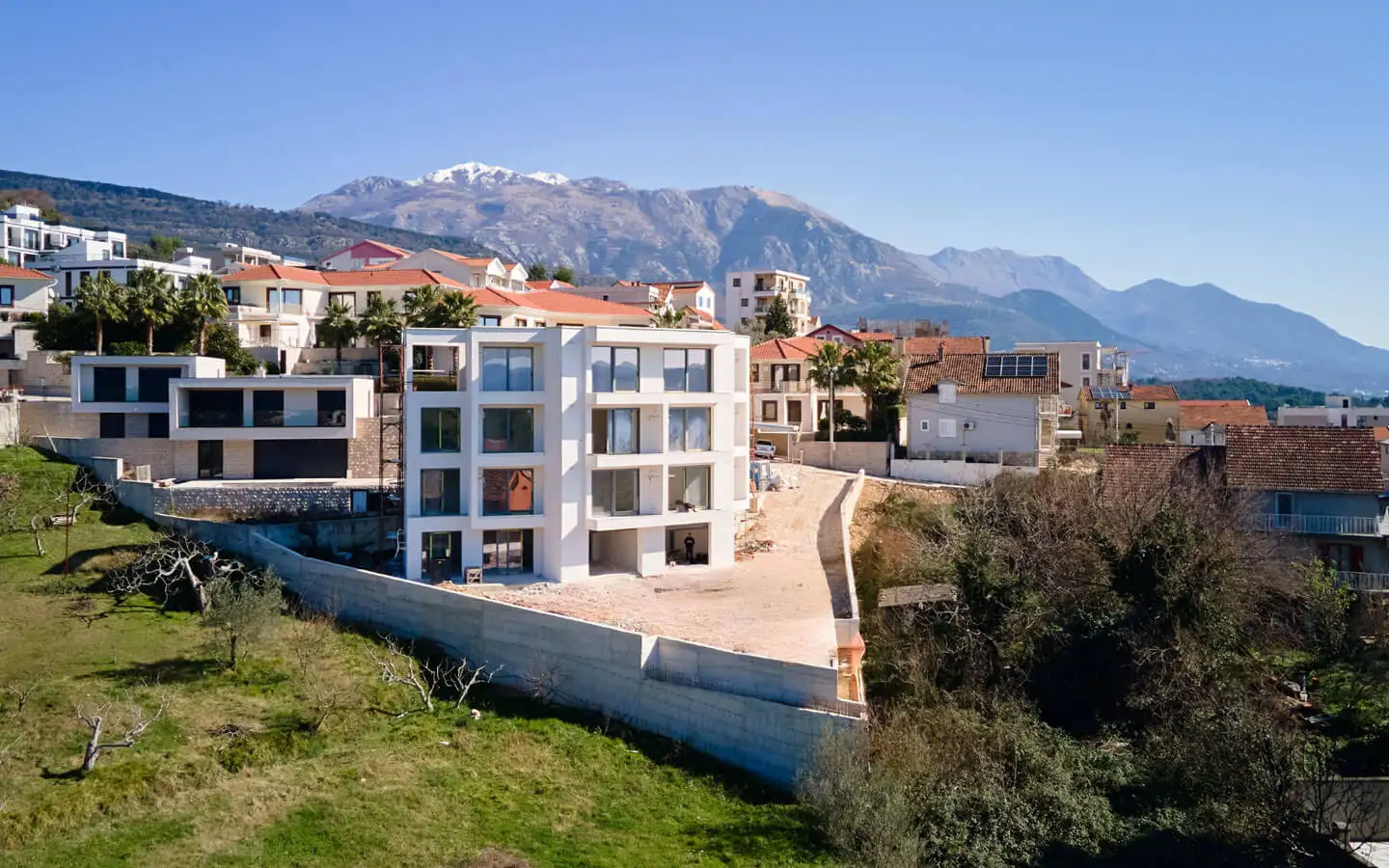 Квартира 76м² в Черногории, Тиват. Стоимостью 227600€ аренда фото-2