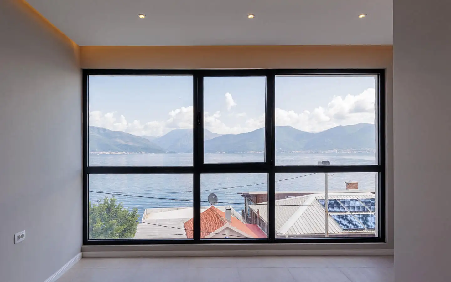Вилла 200м² в Черногории, Тиват. Стоимостью 530000€ аренда фото-18