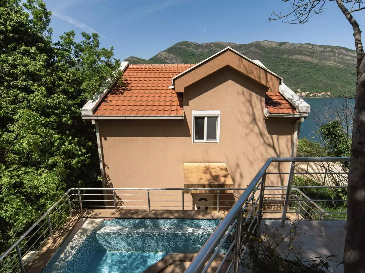 Дом 199м² в Черногории, Лепетане. Стоимостью 370000€ аренда фото-1