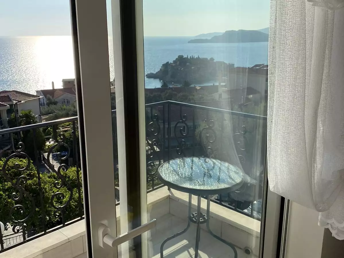 Квартира 92м² в Черногории, Святый-Стефан. Стоимостью 400000€ аренда фото-5