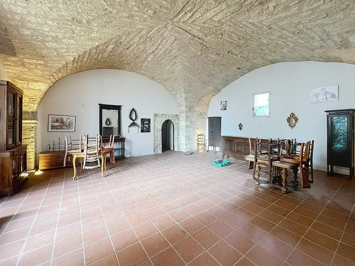 Замок 1200м² в Франции, Пезена. Стоимостью 1090000€ аренда фото-1