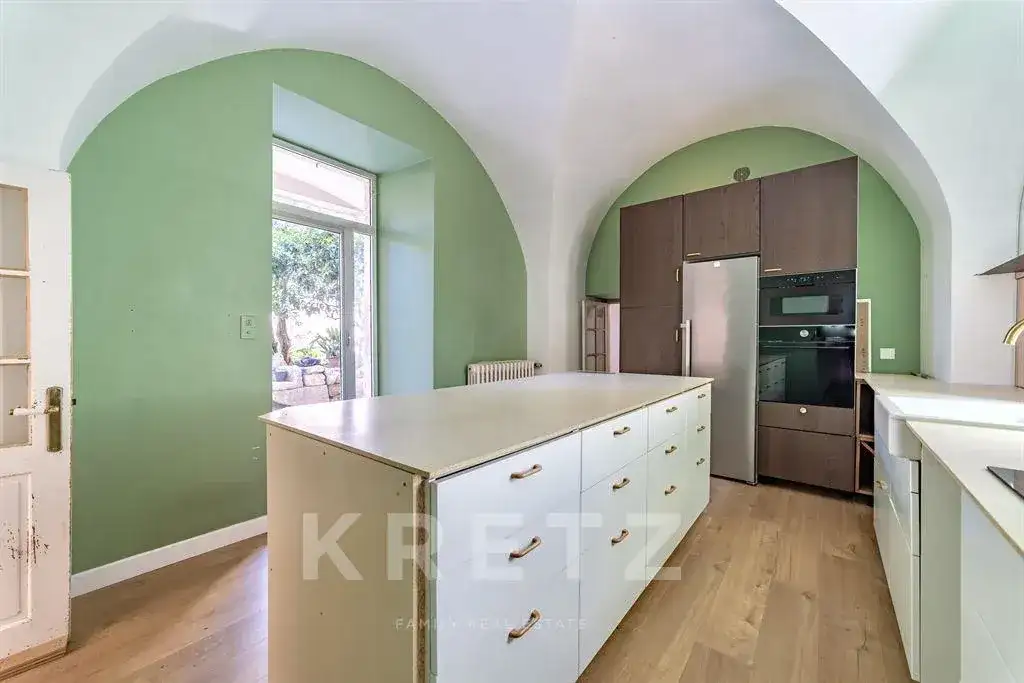 Замок 303м² в Франции, Берниc. Стоимостью 695000€ аренда фото-17