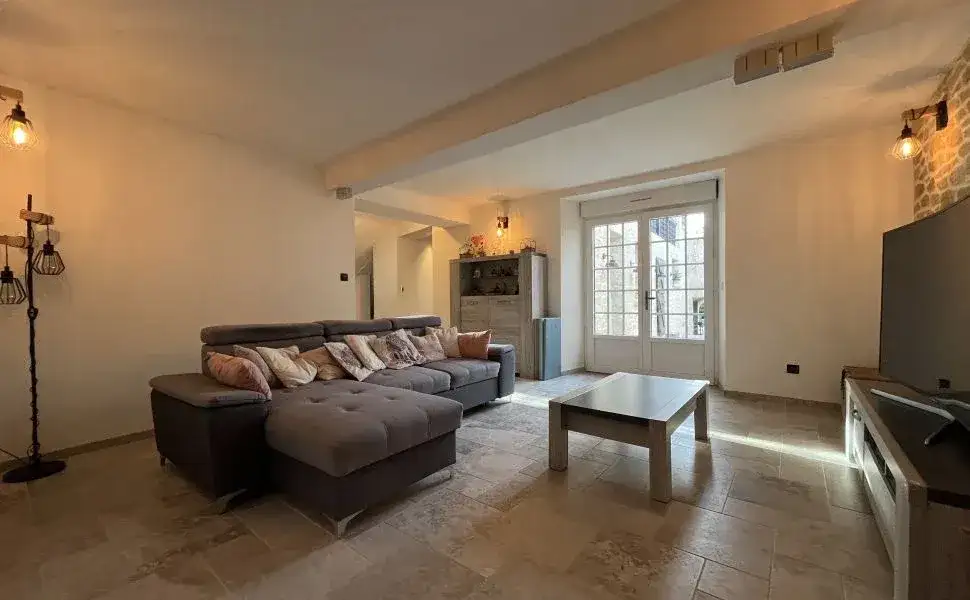 Замок 425м² в Франции, Сен-Север. Стоимостью 1095000€ аренда фото-5