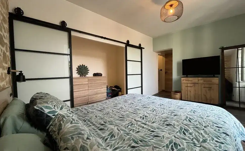 Замок 425м² в Франции, Сен-Север. Стоимостью 1095000€ аренда фото-9